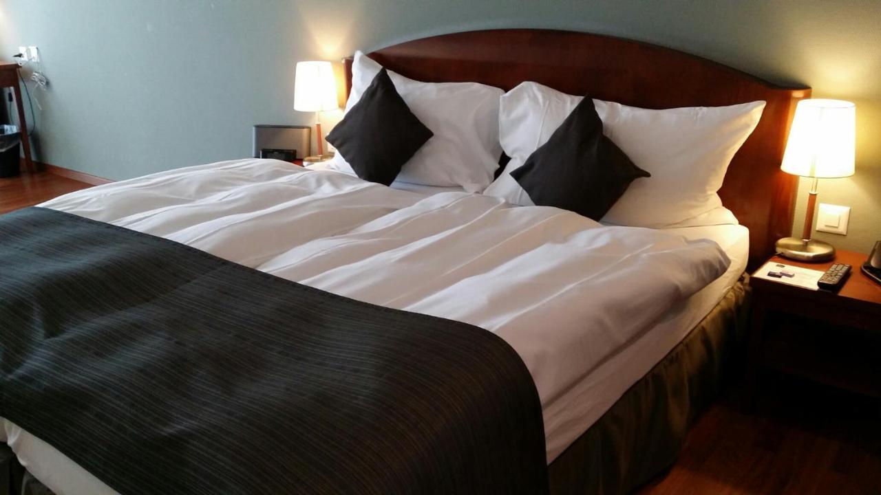 Hotel Rallye & Entrees Aux Bains De La Gruyere Bulle Εξωτερικό φωτογραφία