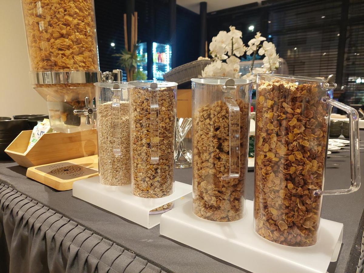 Hotel Rallye & Entrees Aux Bains De La Gruyere Bulle Εξωτερικό φωτογραφία